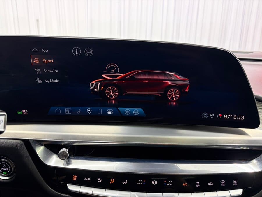 2024 Cadillac LYRIQ