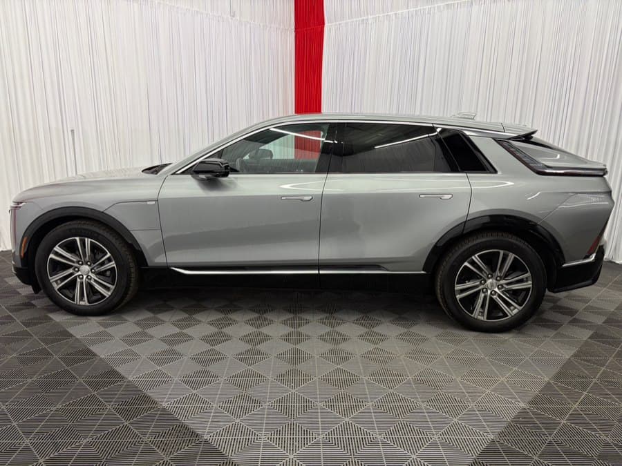 2024 Cadillac LYRIQ
