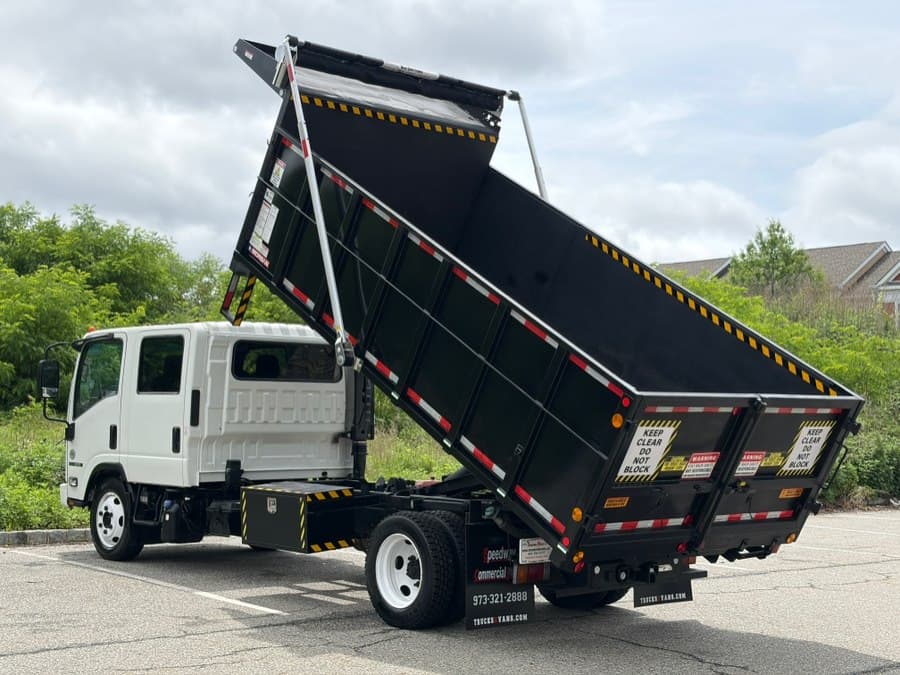 2019 Isuzu NRR