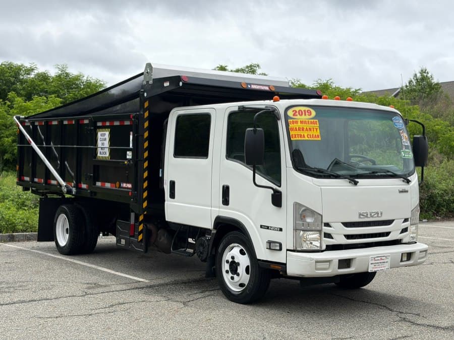 2019 Isuzu NRR