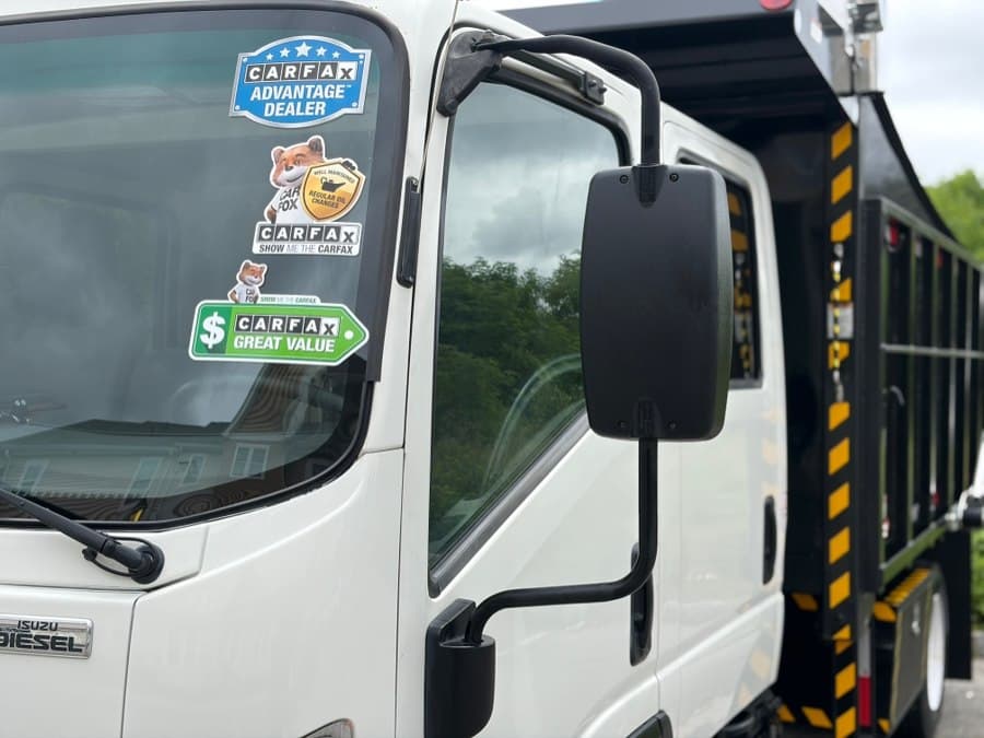 2019 Isuzu NRR