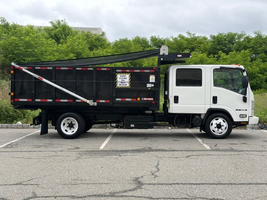 2019 Isuzu NRR