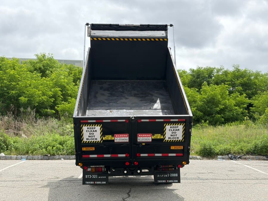 2019 Isuzu NRR