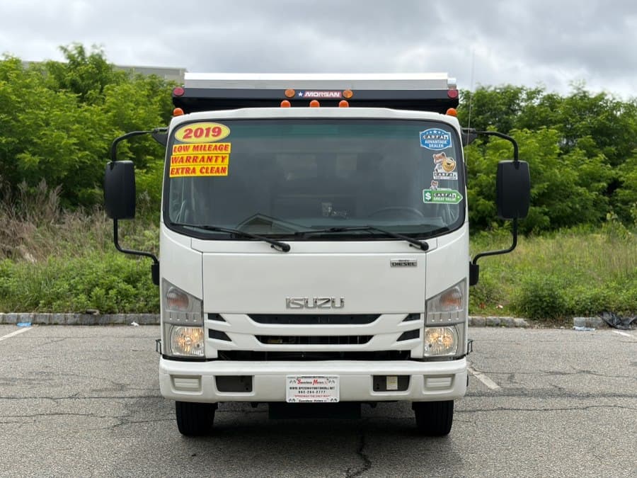 2019 Isuzu NRR