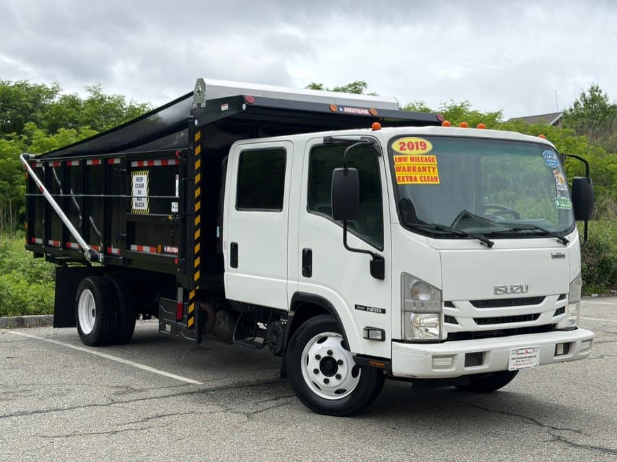 2019 Isuzu NRR