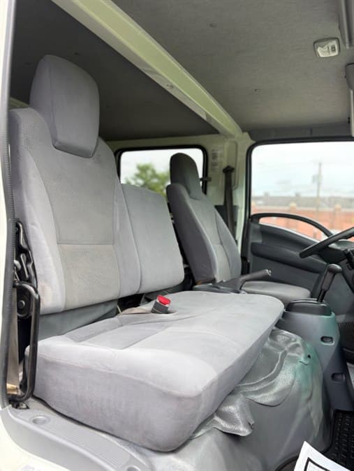 2019 Isuzu NRR
