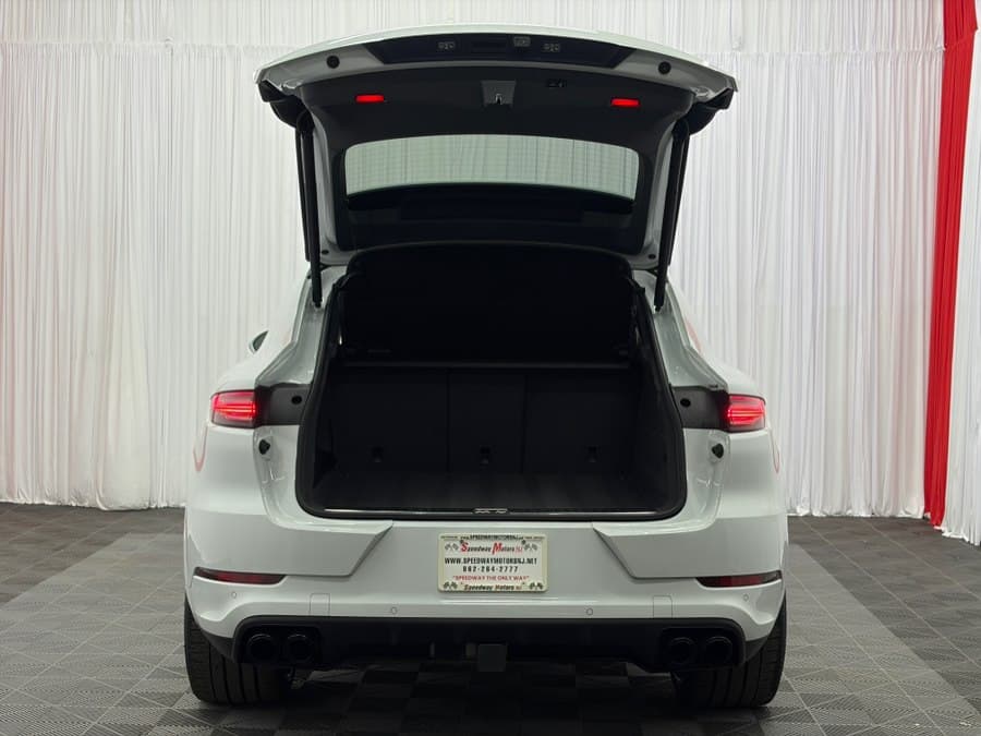 2022 Porsche Cayenne