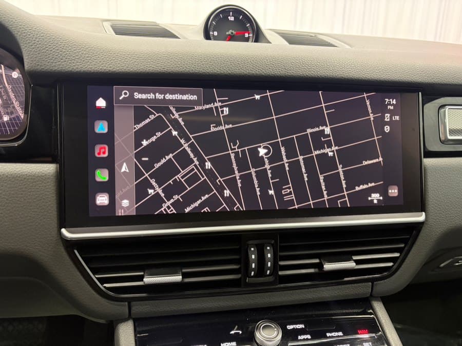 2022 Porsche Cayenne