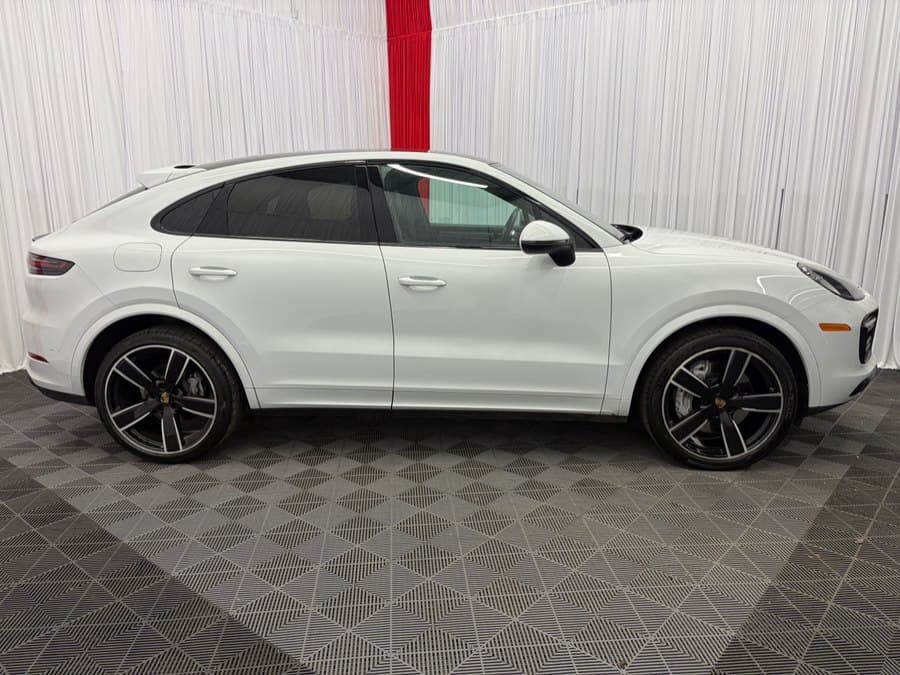 2022 Porsche Cayenne