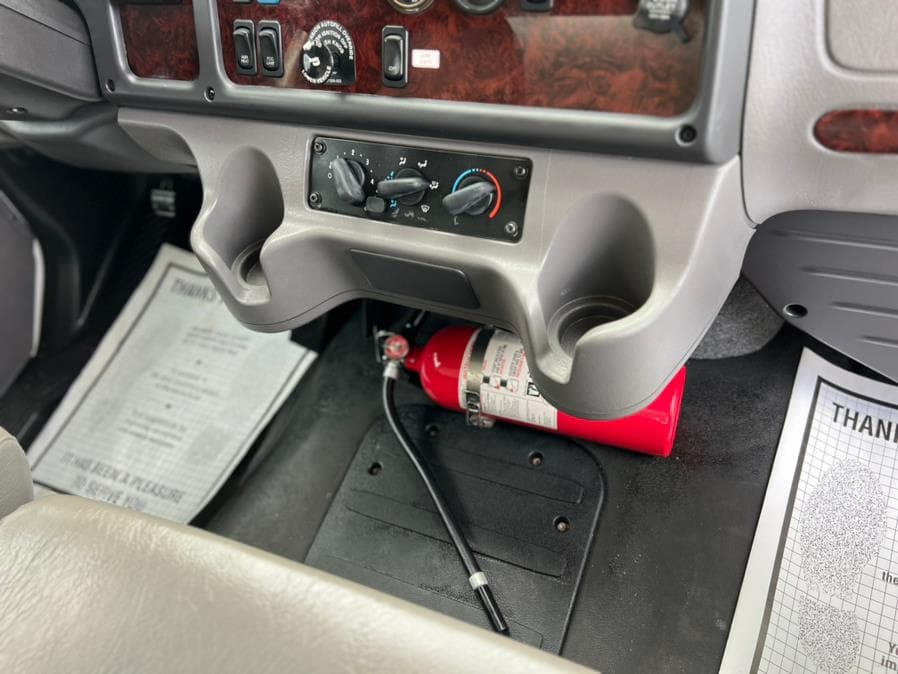 2018 Freightliner M2 106