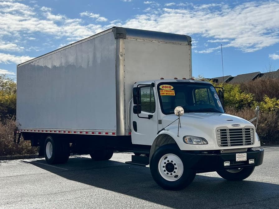 2018 Freightliner M2 106