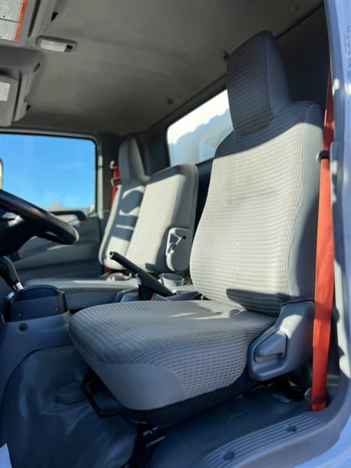 2020 Hino 195