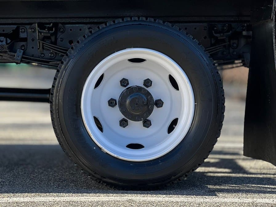2020 Hino 195