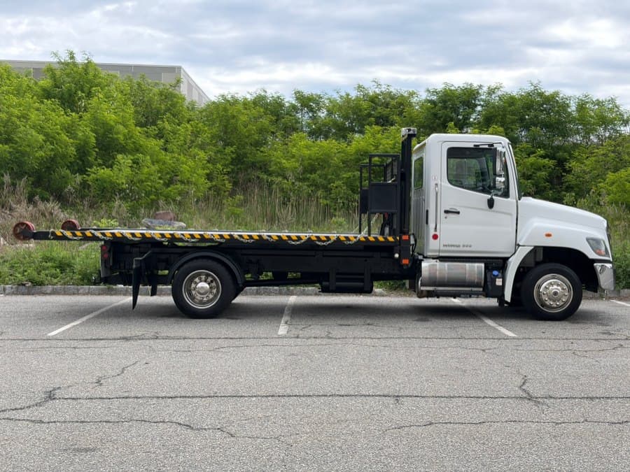 2019 Hino 258