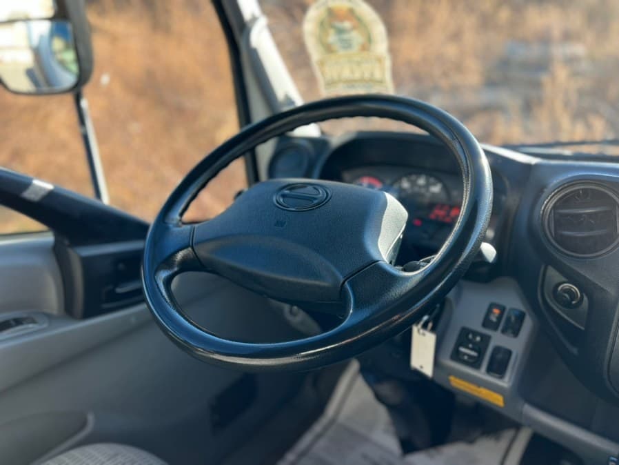 2020 Hino 195