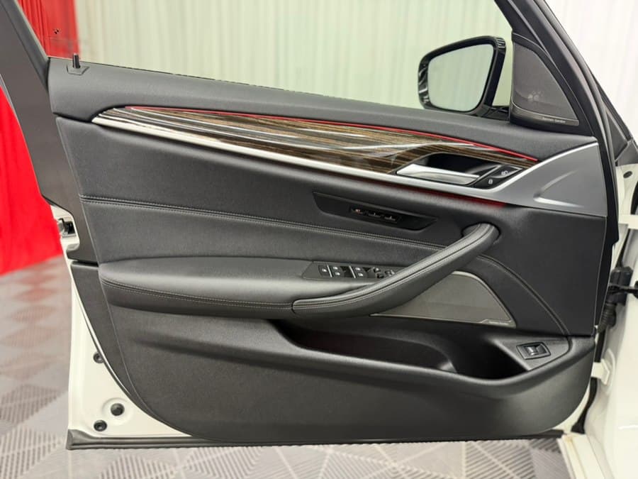 2023 BMW 5 Series