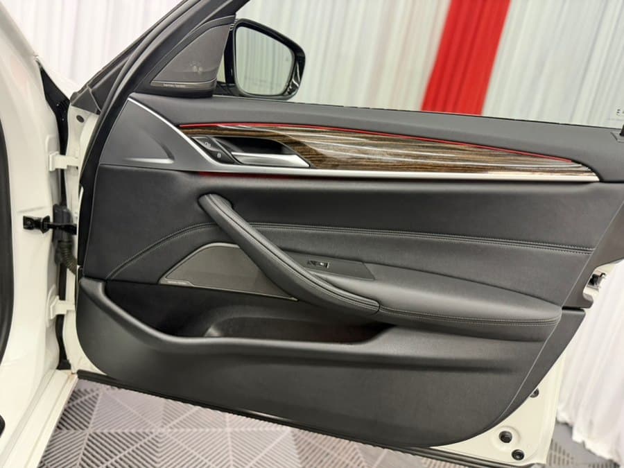 2023 BMW 5 Series