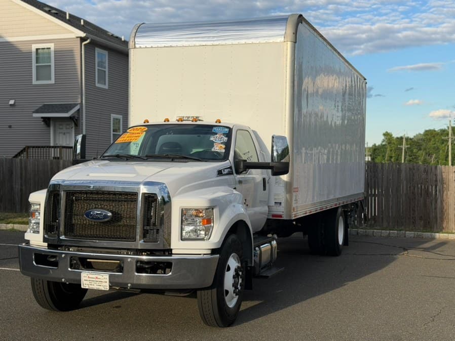 2022 Ford F-650 Straight Frame