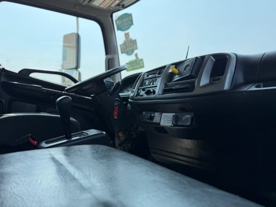 2020 Hino 268A