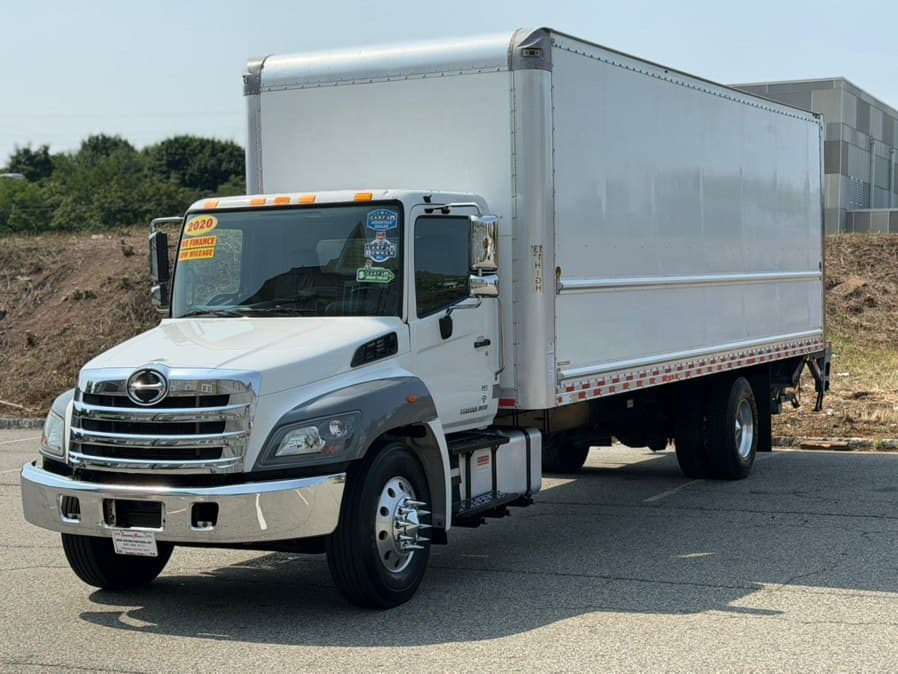 2020 Hino 268A