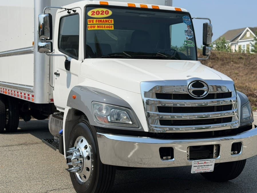 2020 Hino 268A