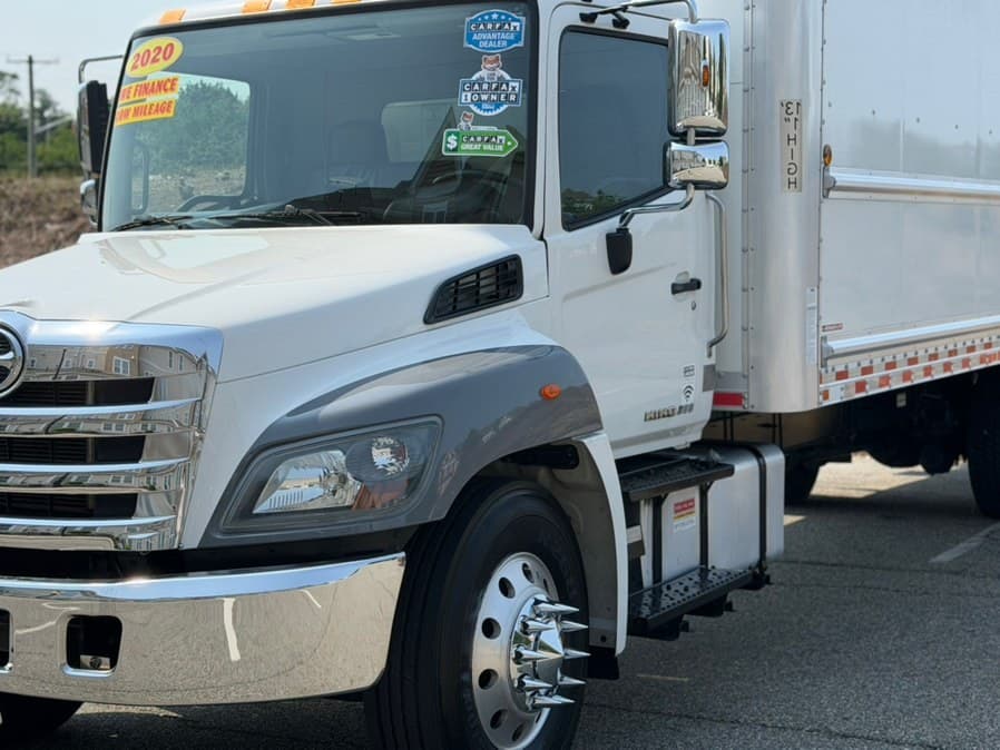 2020 Hino 268A