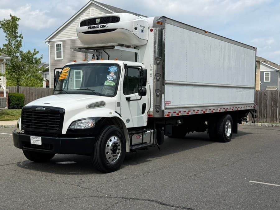 2020 Freightliner M2 106