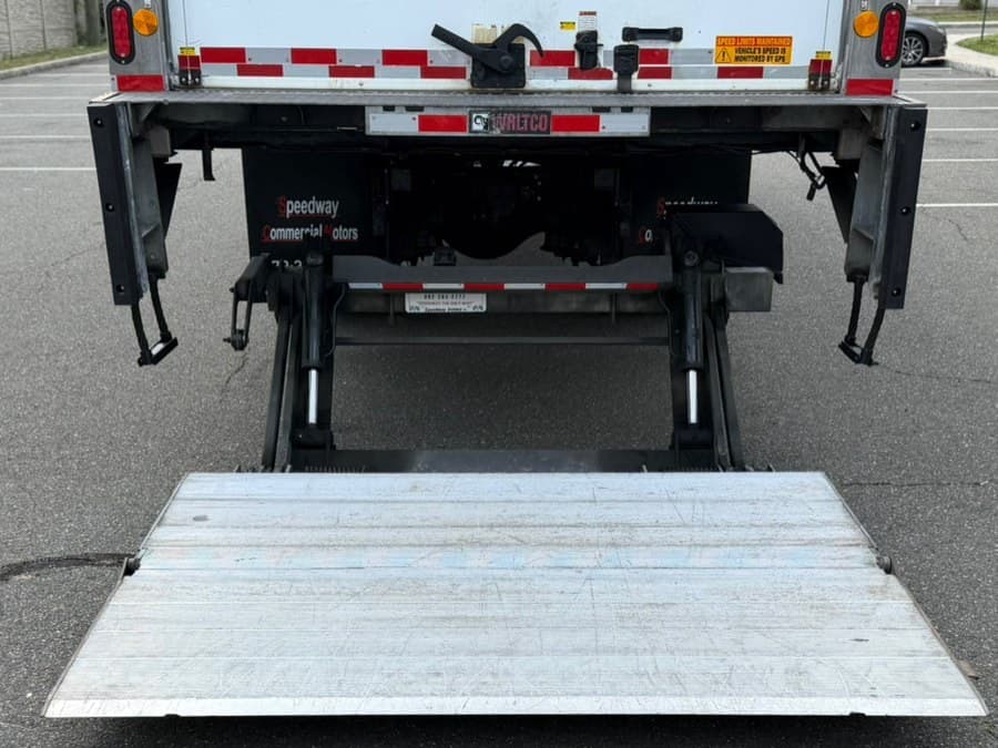 2020 Freightliner M2 106