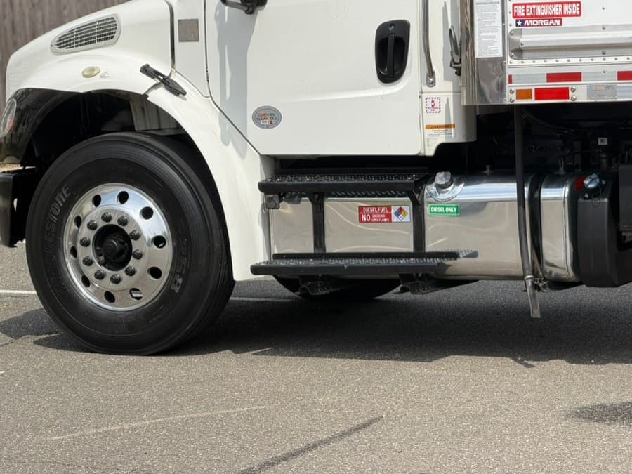 2020 Freightliner M2 106