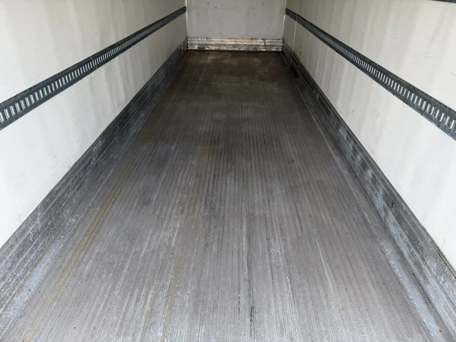 2020 Freightliner M2 106