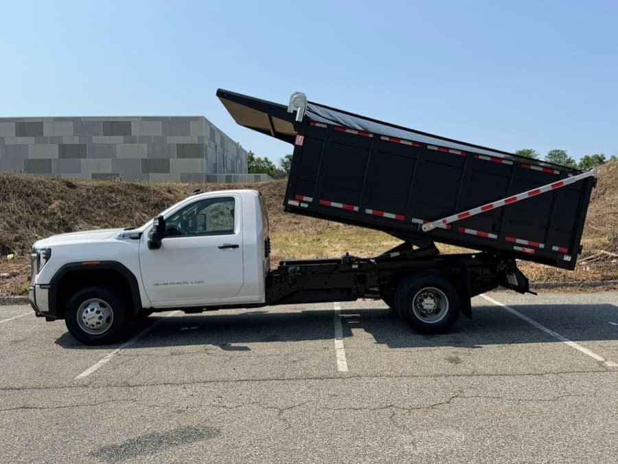 2024 GMC Sierra 3500HD CC