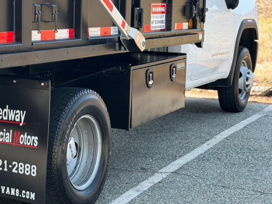 2024 GMC Sierra 3500HD CC