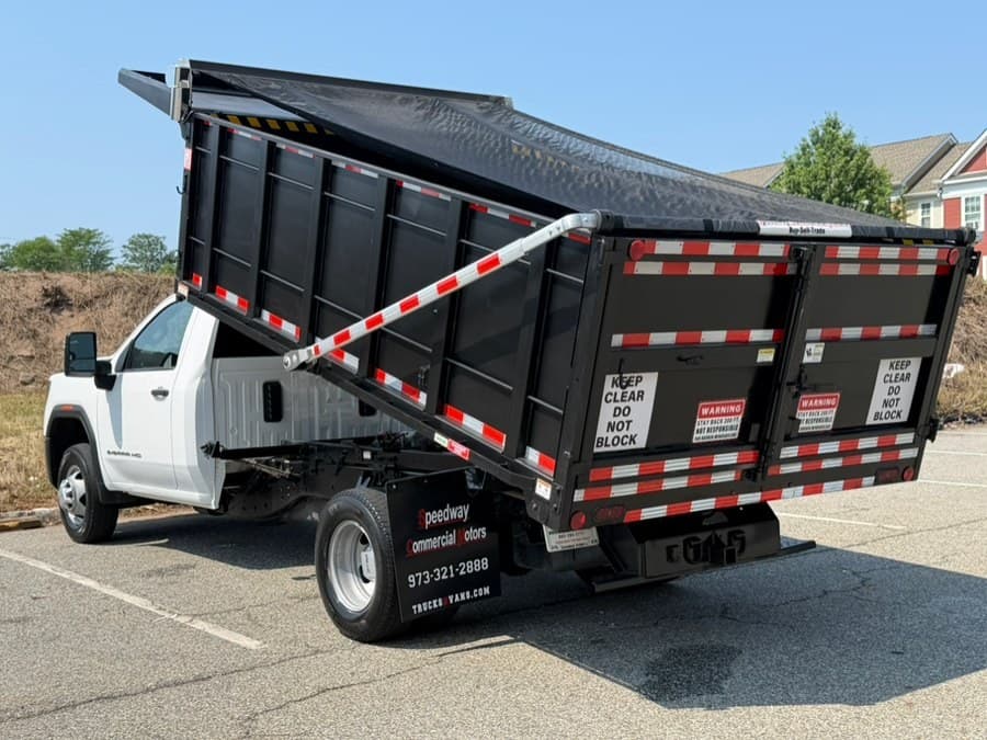 2024 GMC Sierra 3500HD CC