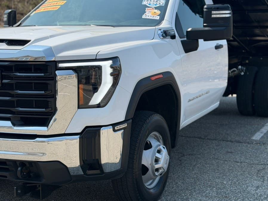 2024 GMC Sierra 3500HD CC