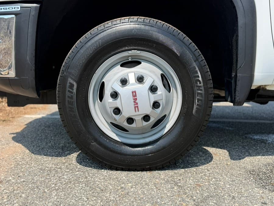 2024 GMC Sierra 3500HD CC