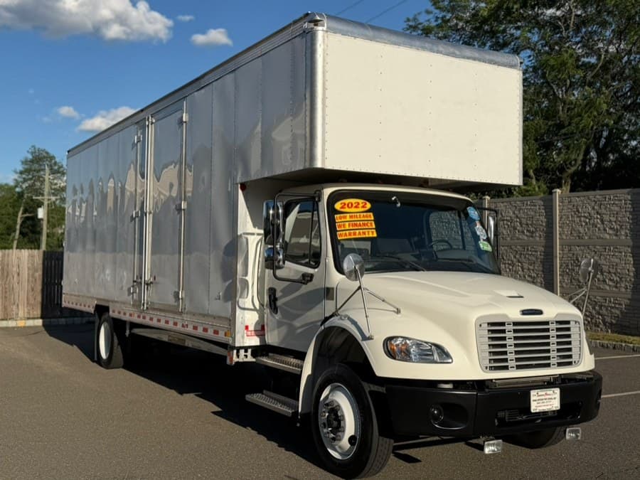 2022 Freightliner M2 106