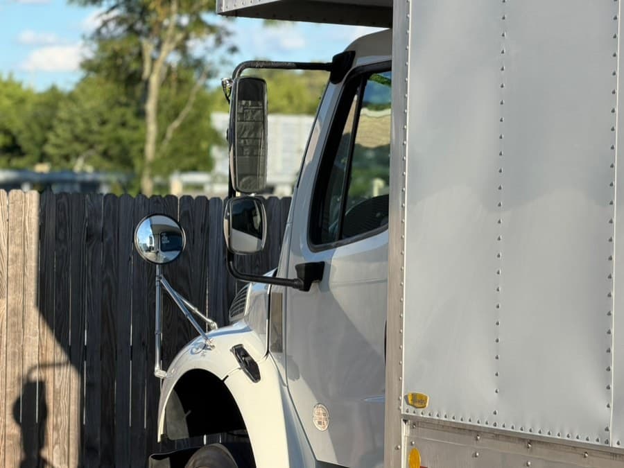 2022 Freightliner M2 106