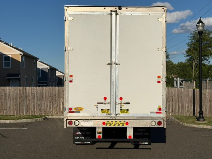 2022 Freightliner M2 106