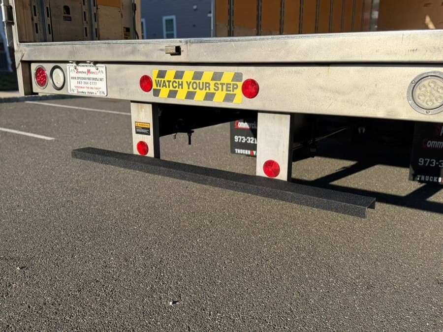 2022 Freightliner M2 106