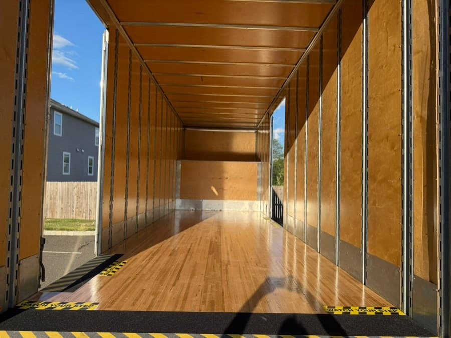 2022 Freightliner M2 106