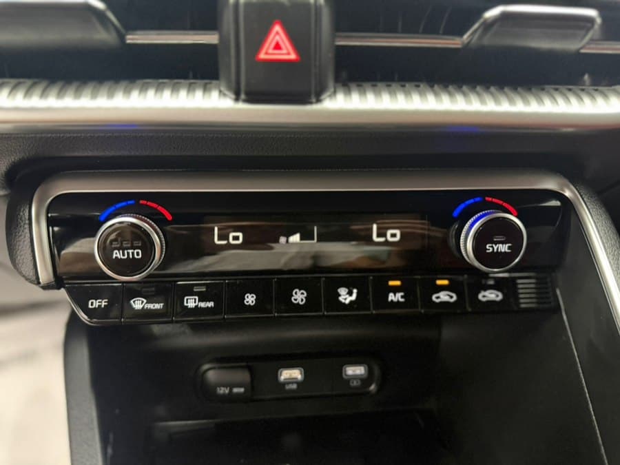 2023 Kia K5