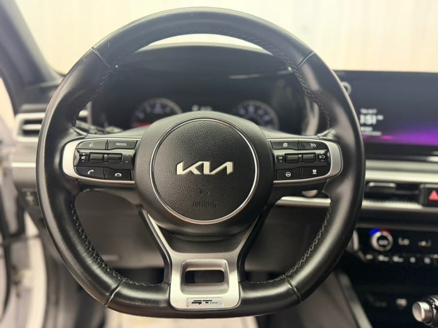 2023 Kia K5