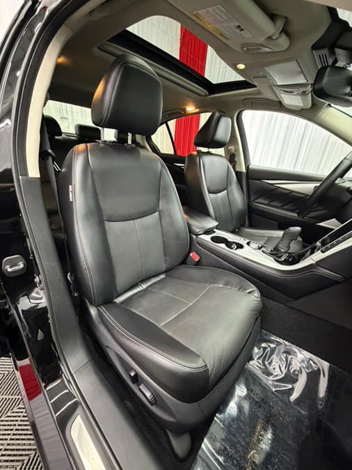 2023 INFINITI Q50