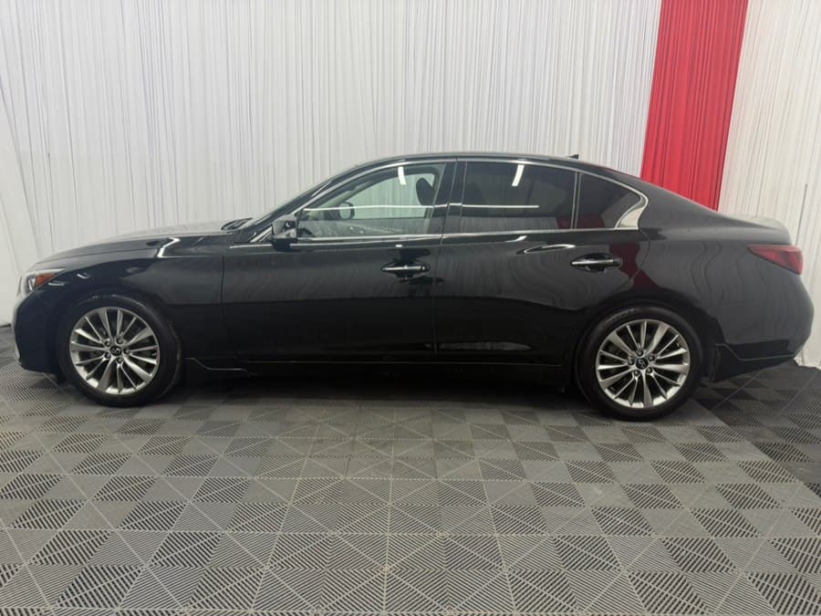 2023 INFINITI Q50