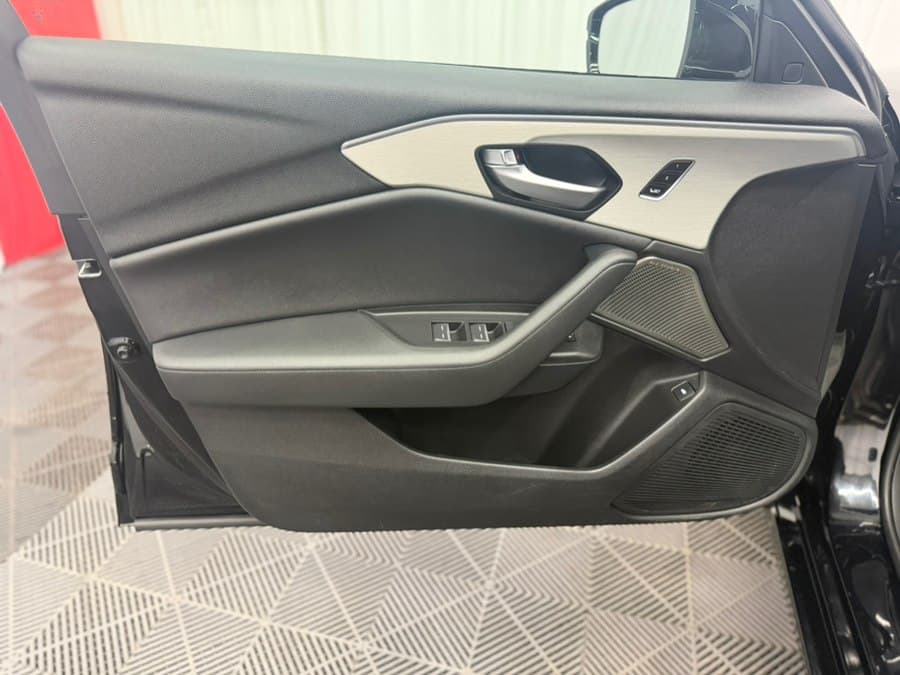2025 Acura TLX