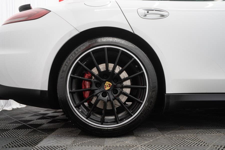 2016 Porsche Panamera