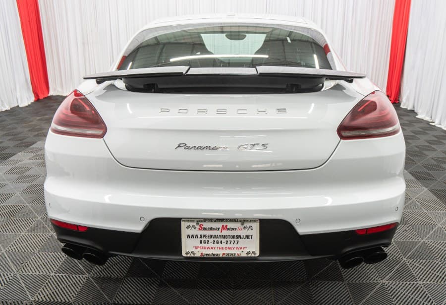 2016 Porsche Panamera