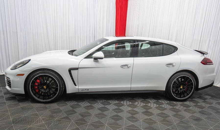 2016 Porsche Panamera