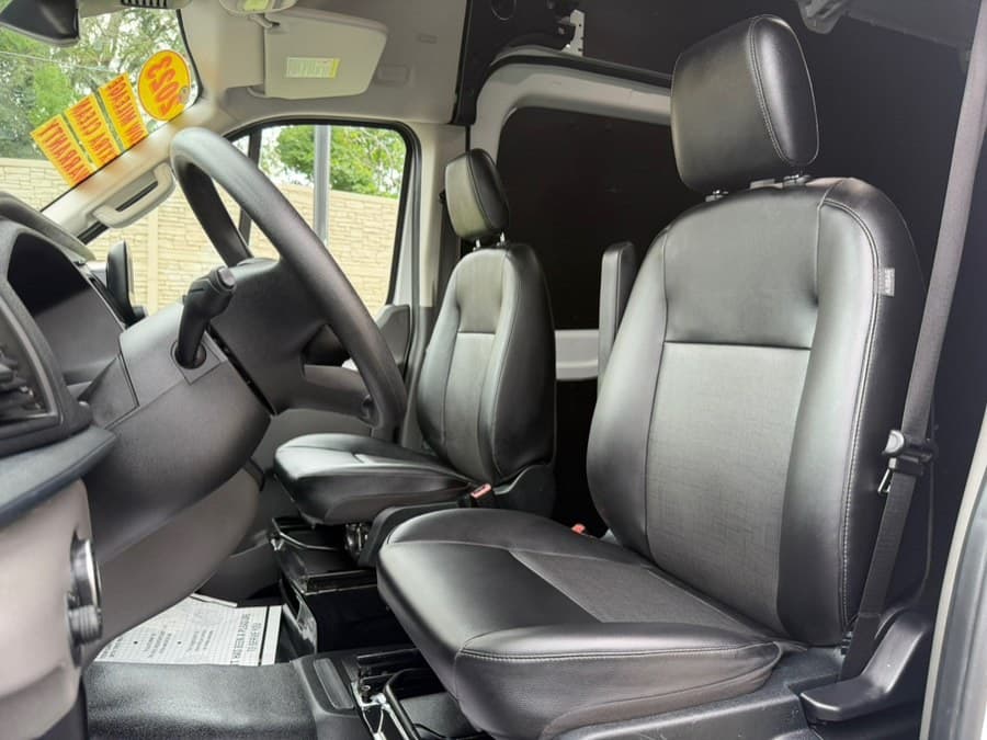 2023 Ford Transit Cargo Van