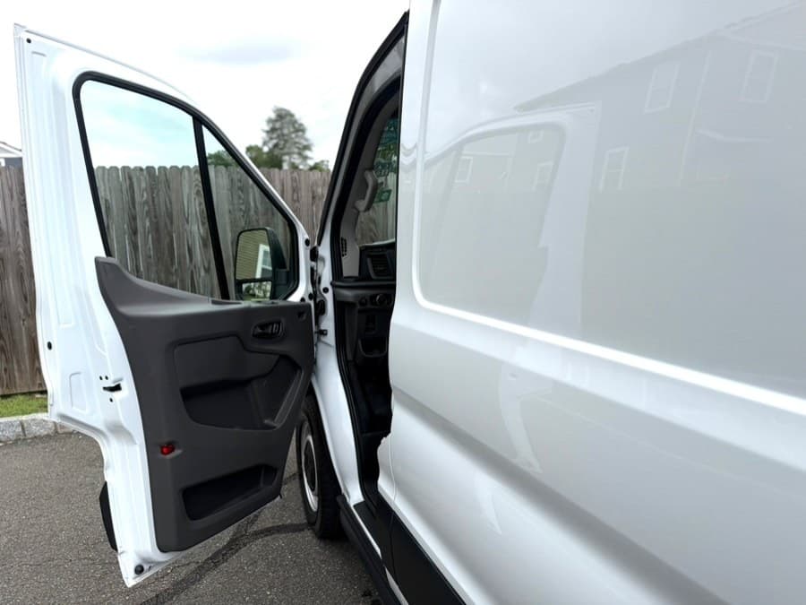 2023 Ford Transit Cargo Van